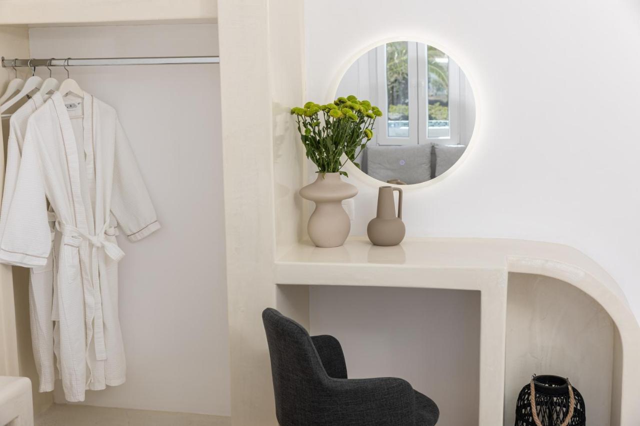 Theophrasti Suites Foinikia  Luaran gambar