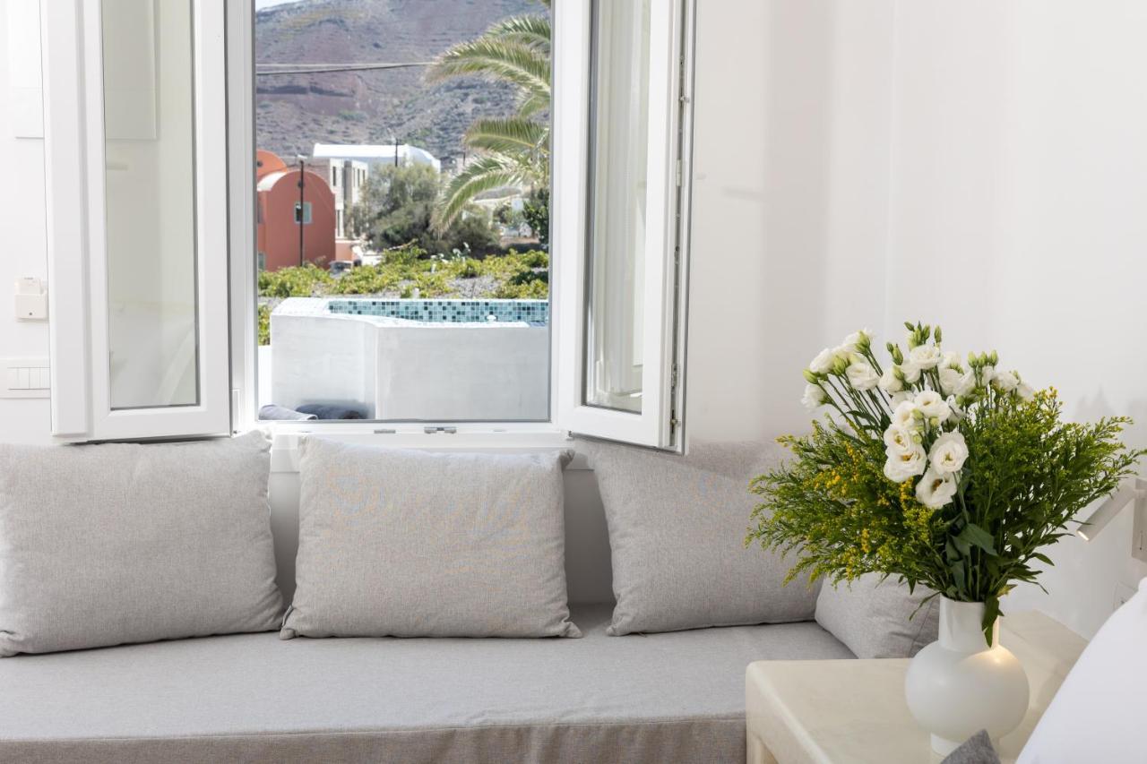 Theophrasti Suites Foinikia  Luaran gambar