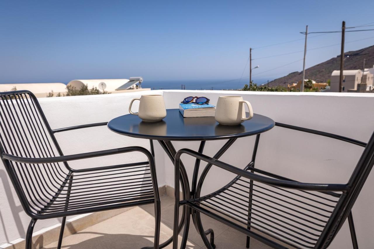 Theophrasti Suites Foinikia  Luaran gambar