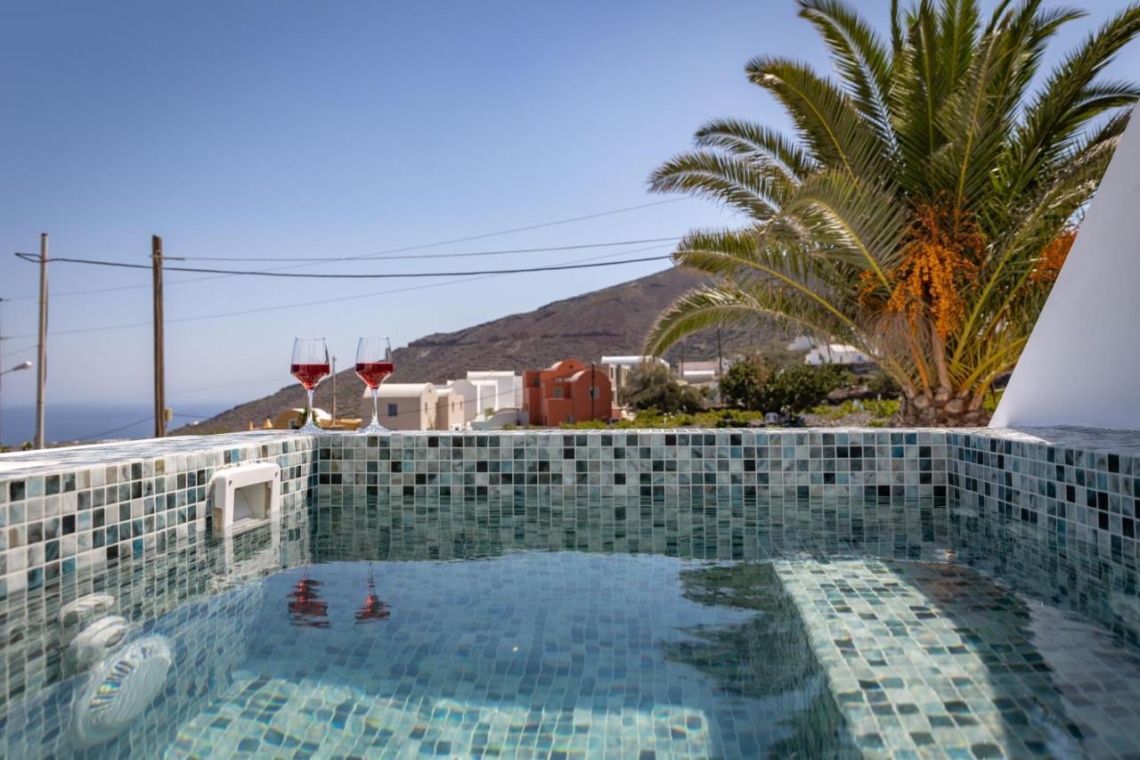 Theophrasti Suites Foinikia  Luaran gambar