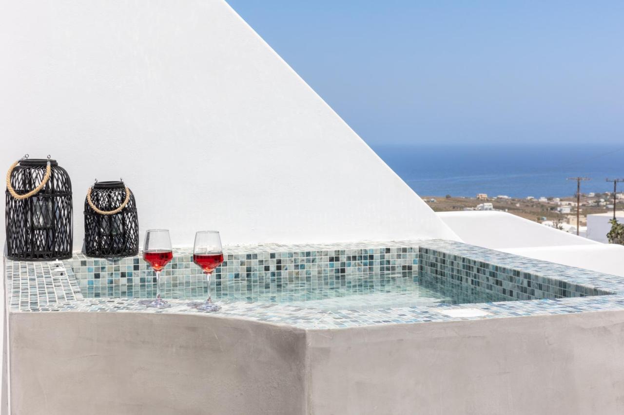 Theophrasti Suites Foinikia  Luaran gambar