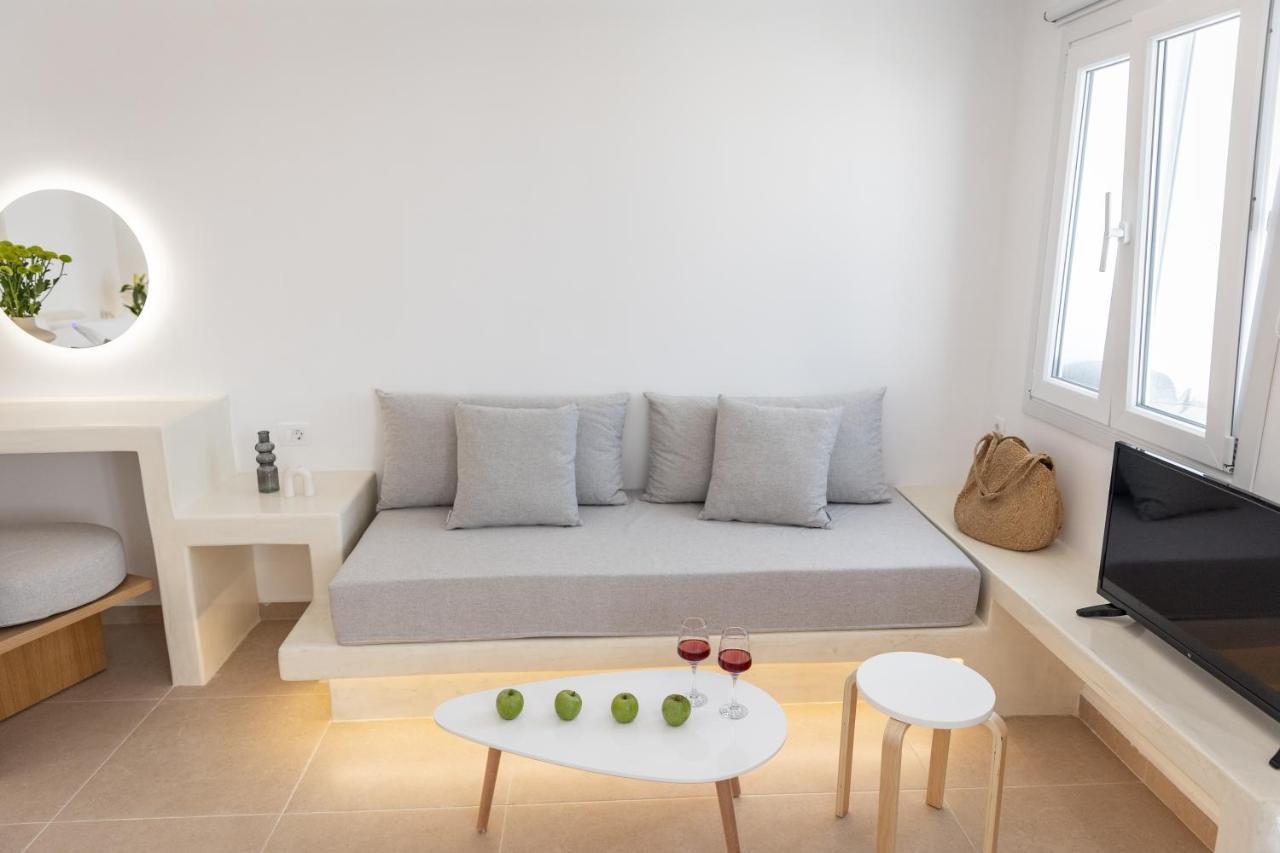Theophrasti Suites Foinikia  Luaran gambar