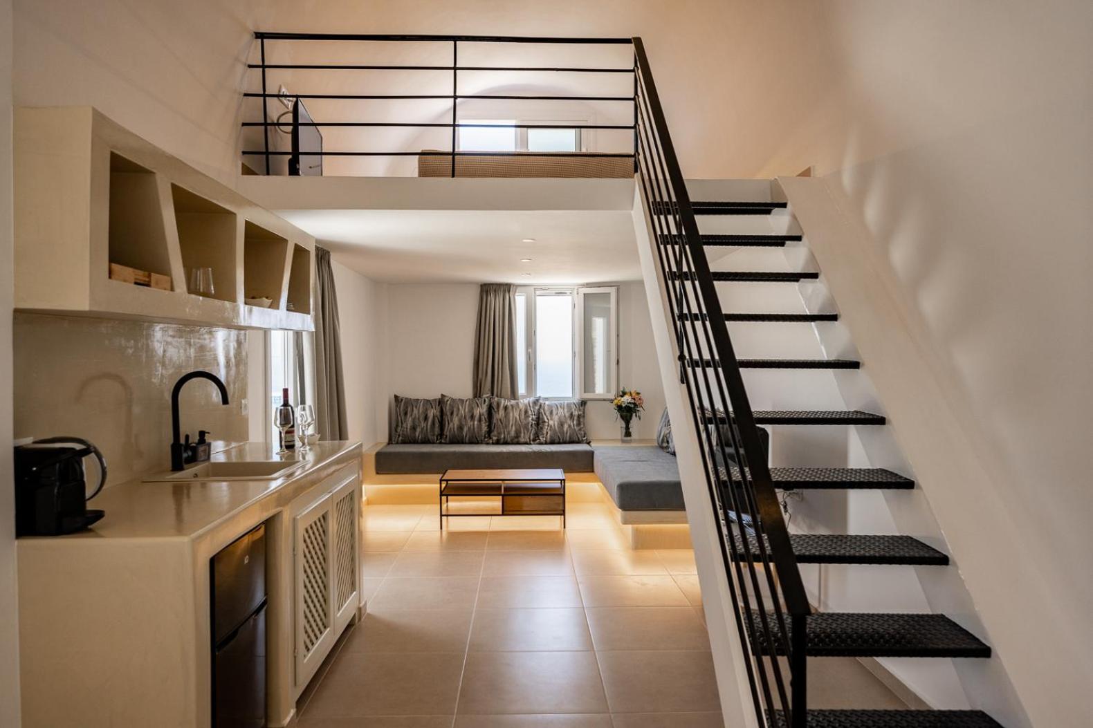 Theophrasti Suites Foinikia  Luaran gambar