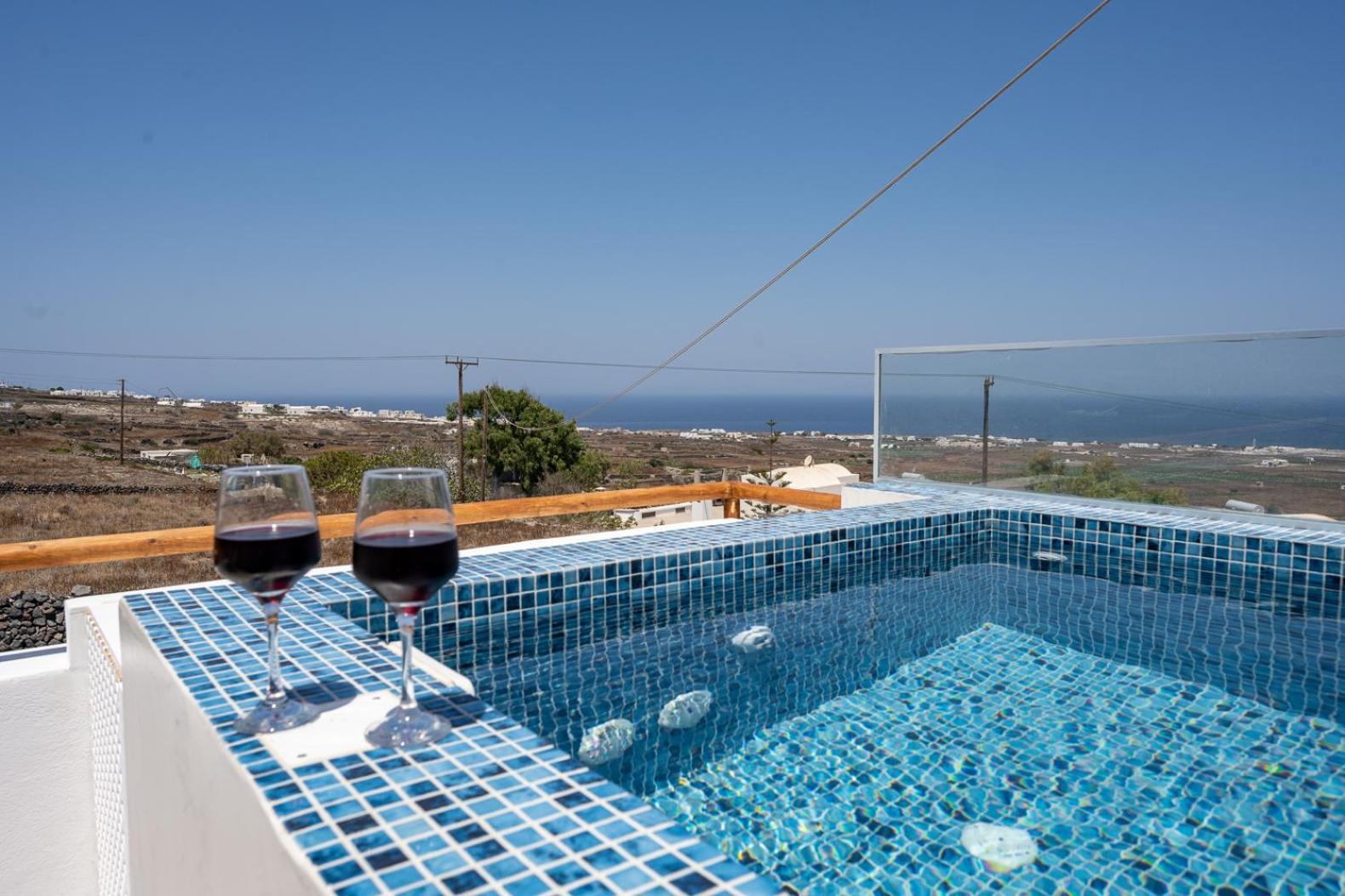 Theophrasti Suites Foinikia  Luaran gambar