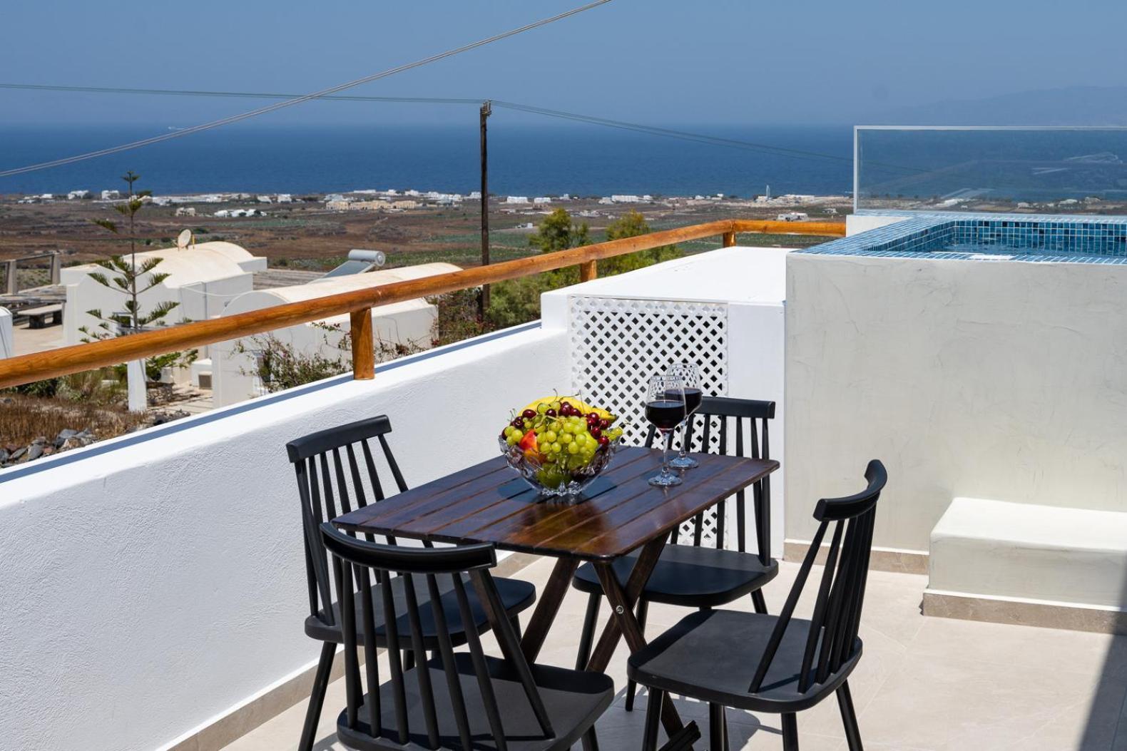 Theophrasti Suites Foinikia  Luaran gambar