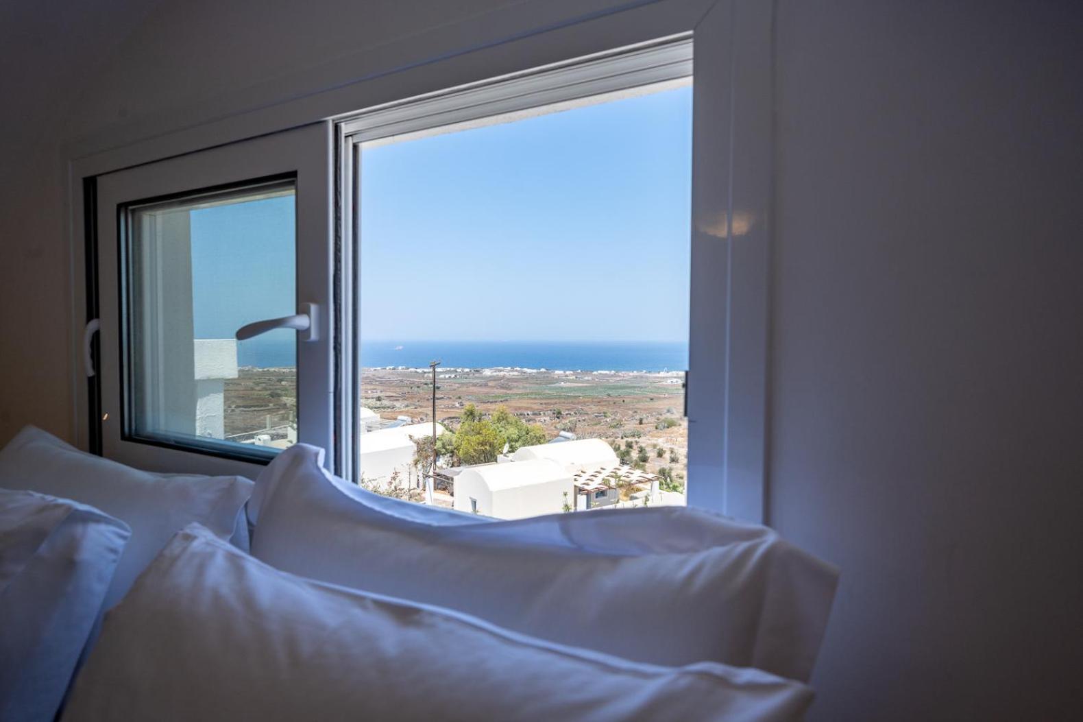 Theophrasti Suites Foinikia  Luaran gambar