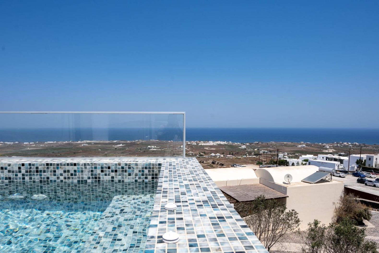 Theophrasti Suites Foinikia  Luaran gambar