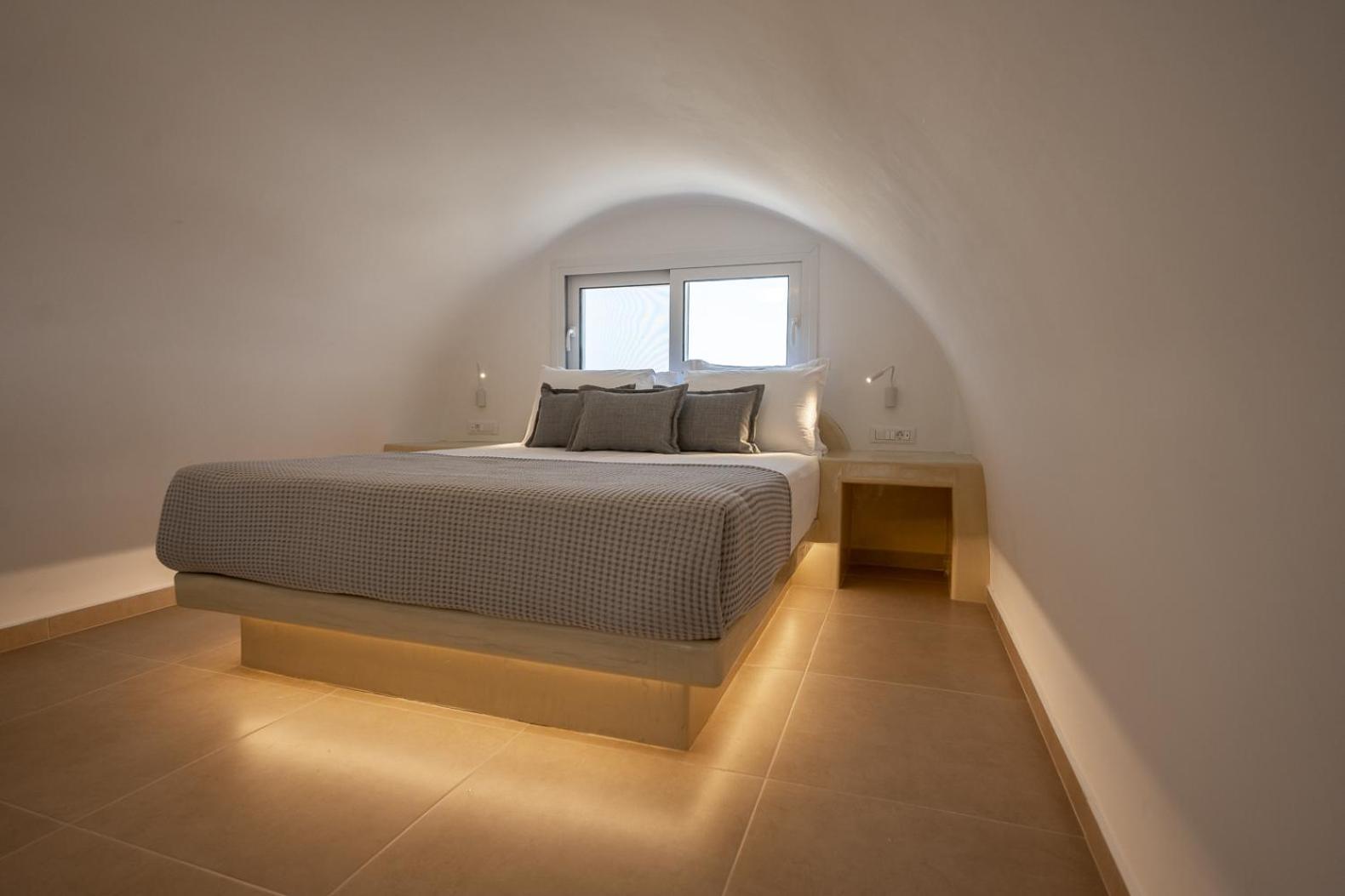 Theophrasti Suites Foinikia  Luaran gambar